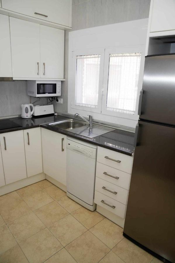Apartamento En Pleno Centro De Cambrilsアパートメント エクステリア 写真