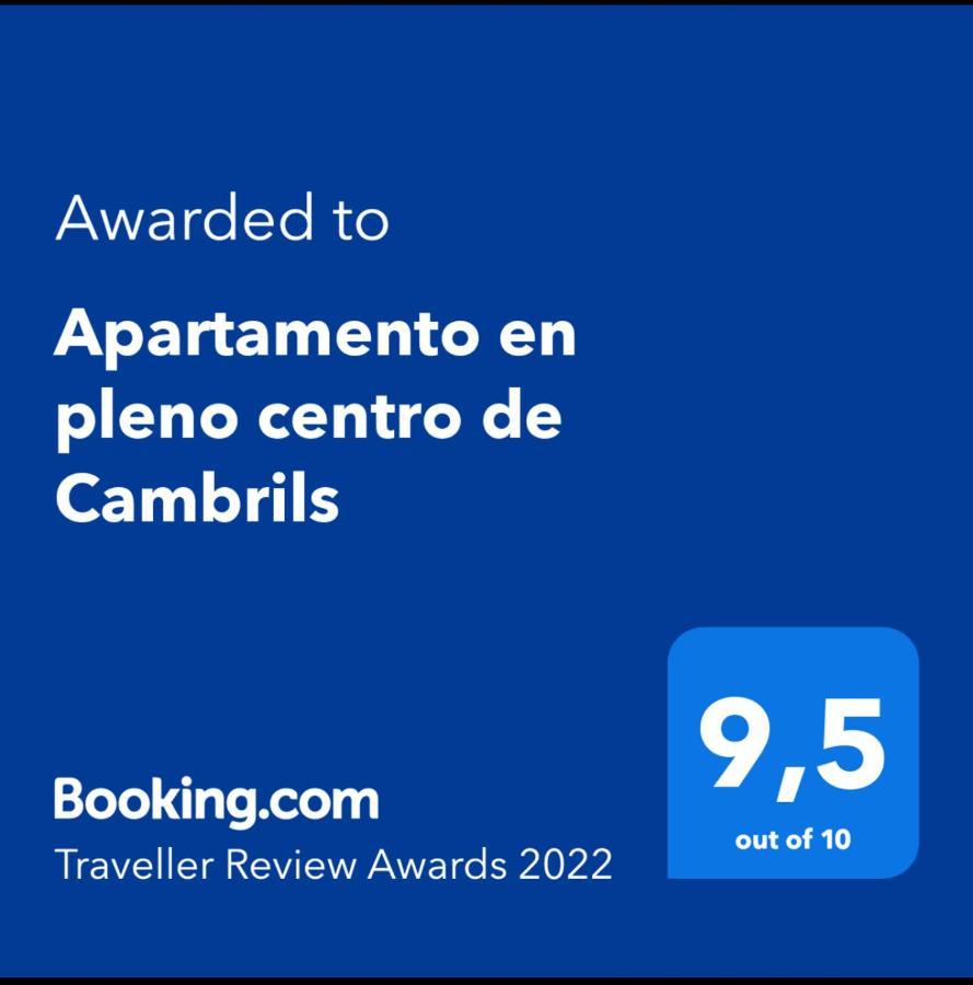 Apartamento En Pleno Centro De Cambrilsアパートメント エクステリア 写真